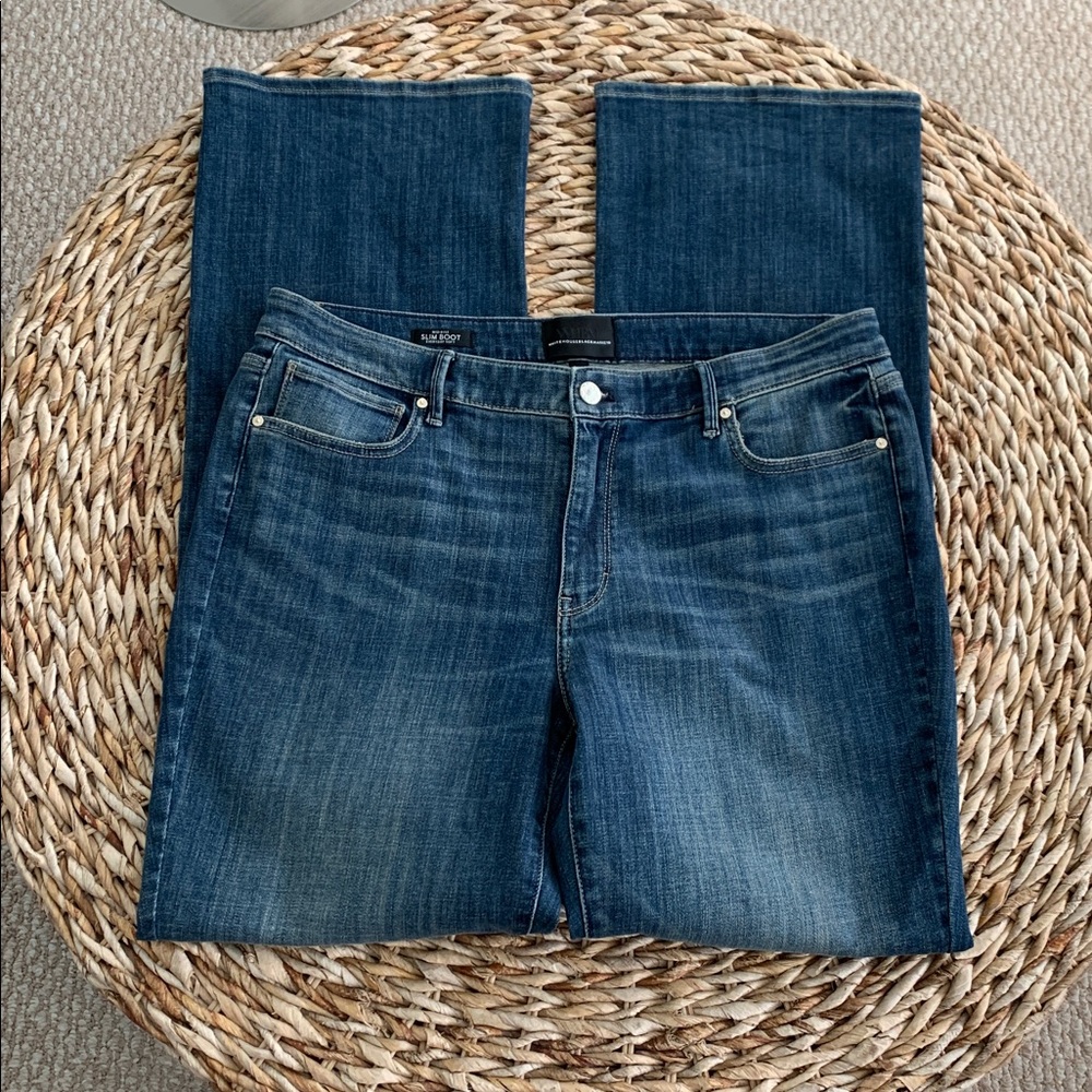 White House Black Market Midrise Slim Boot Women's Bootcut Jeans in Dark Blue 14